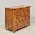 680675 Chest of drawers